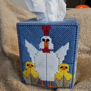 Blue and White Bird-Themed Tissue Box Cover